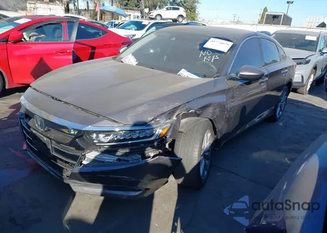 2021 Honda Accord Lx z USA, uszkodzony, nr VIN 1HGCV1F11MA018058